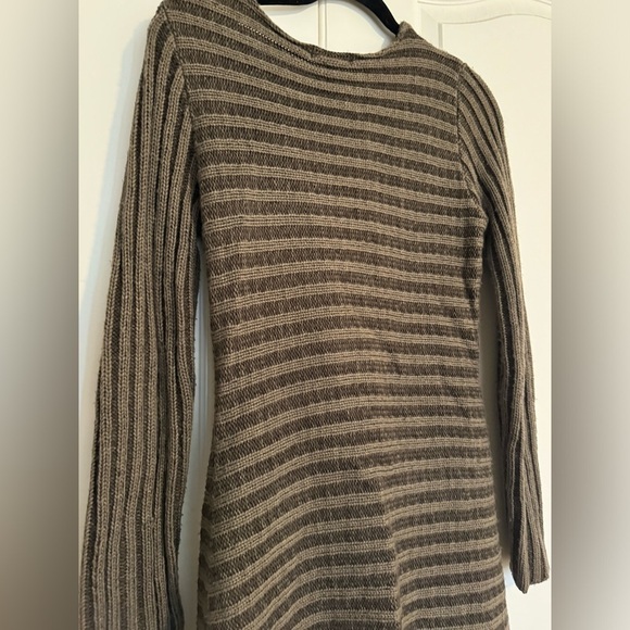 Belamie Women’s French Ribbed Cardigan - Picture 4 of 6